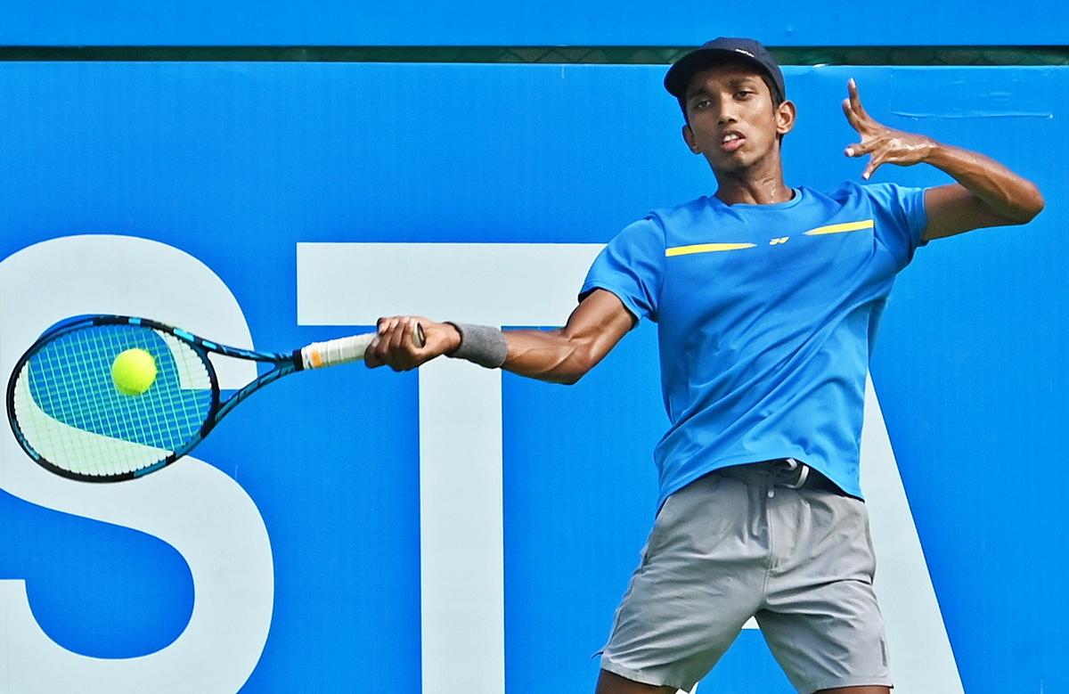 Keerthivassan Suresh fought for more than four hours to reach the men’s final of the National Tennis Championship in Delhi on Friday.